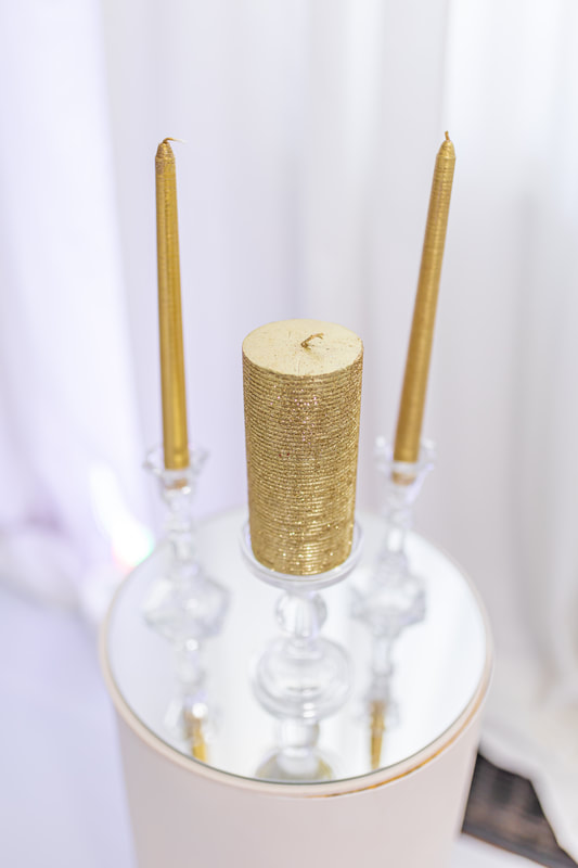 Luxury micro wedding unity candle